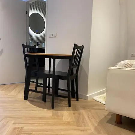 Center Terrace With Iconic View