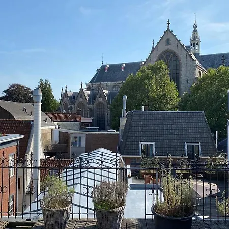 Center Terrace With Iconic View